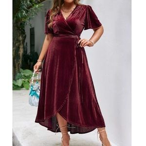 Plus size side tie wrapmaxi dress
